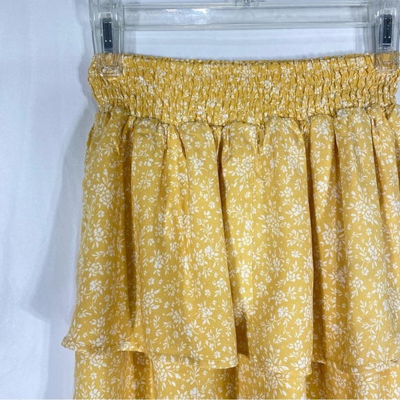No Boundaries Yellow Floral Ruffle Skirt - Picture 4 of 7